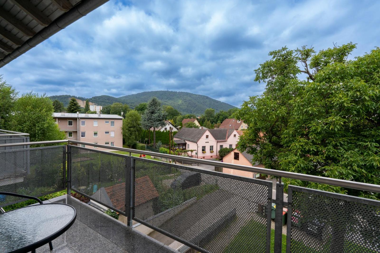 Appartement Sonniges Mit Balkon Graz